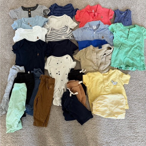 GAP Other - GAP Kids Bodysuits in Multicolor Set